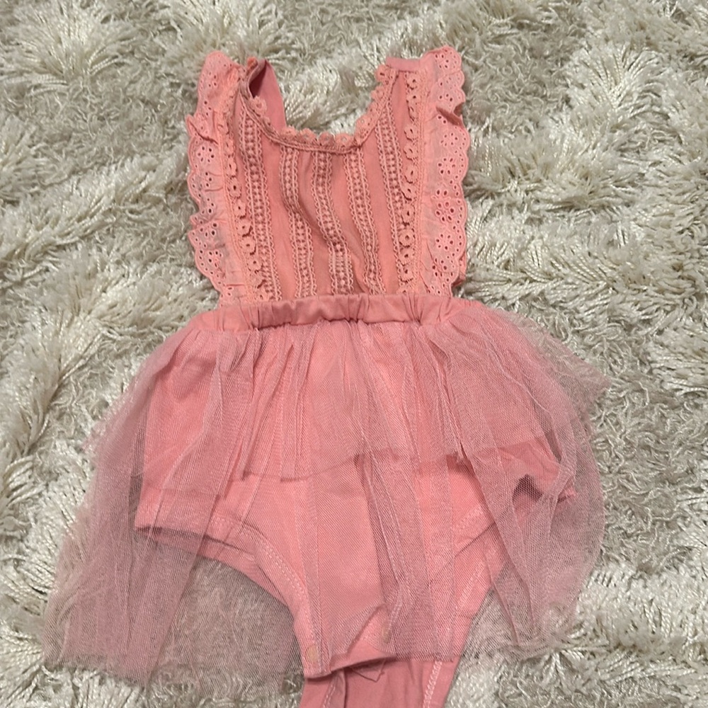 Baby girl lace romper